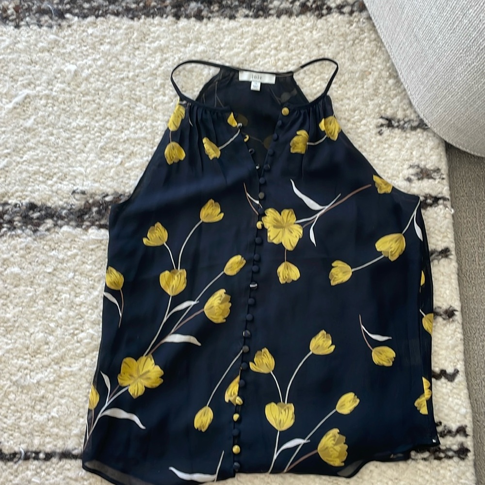 Joie sleeveless blouse size xs